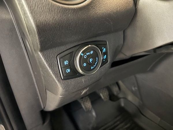 Ford Transit Courier 2021