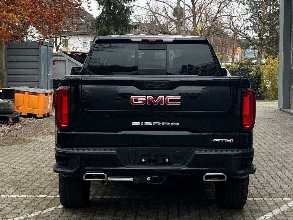 GMC Sierra