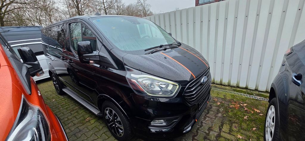 Ford Tourneo Custom 2021