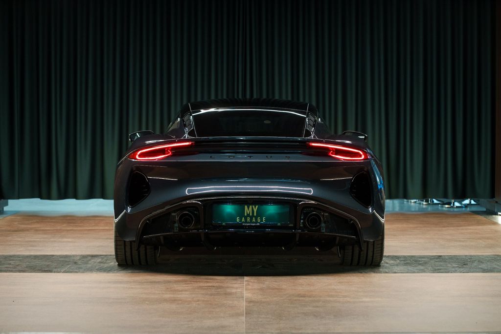 Lotus Emira 2023