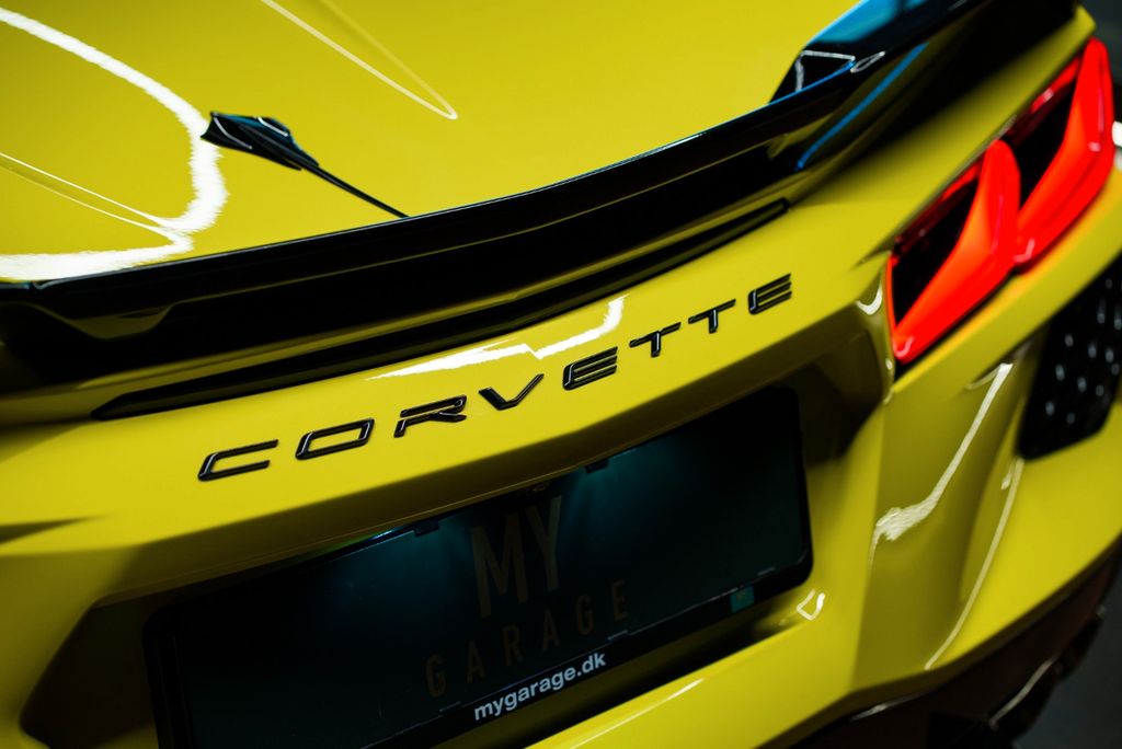 Corvette C8 2025