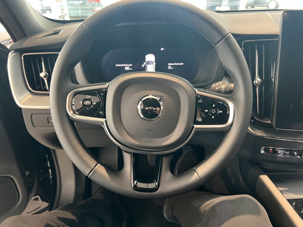 Volvo XC60 2025
