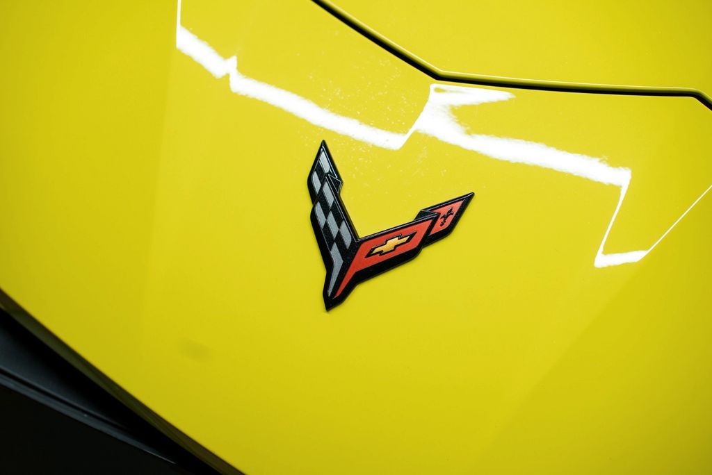 Corvette C8 2025