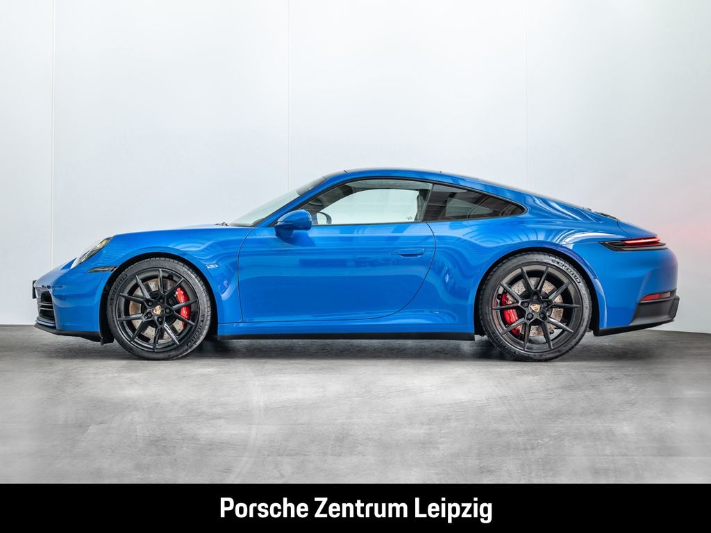 Porsche 992 2025