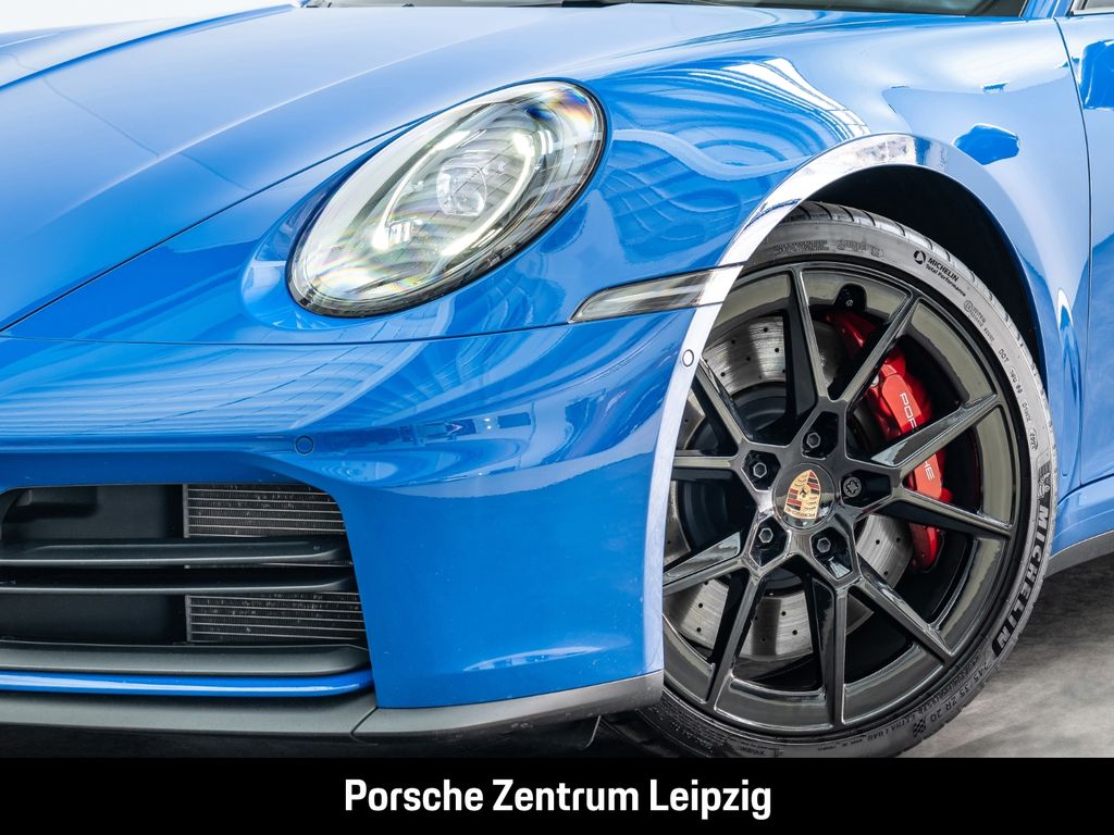 Porsche 992 2025
