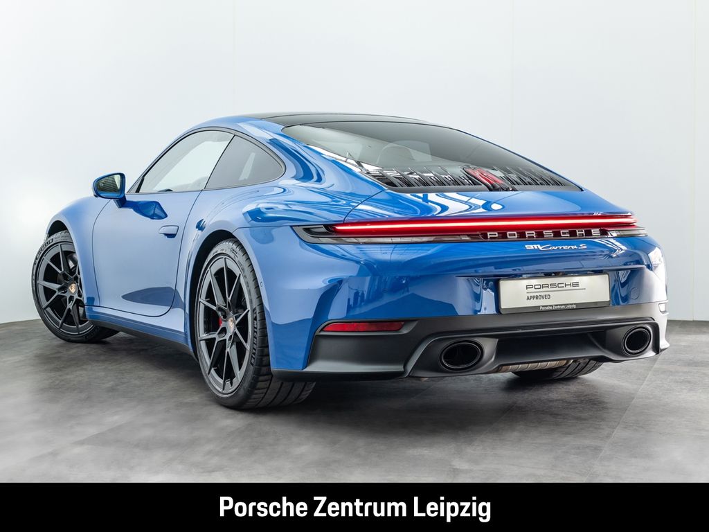 Porsche 992 2025