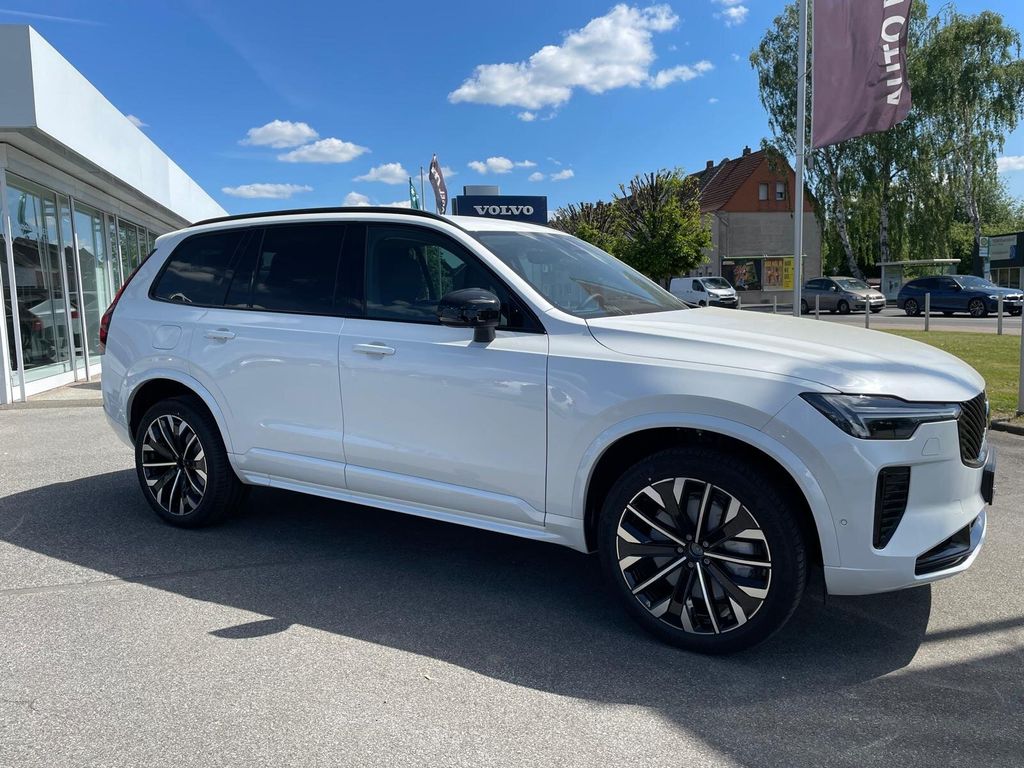 Volvo XC90 2025