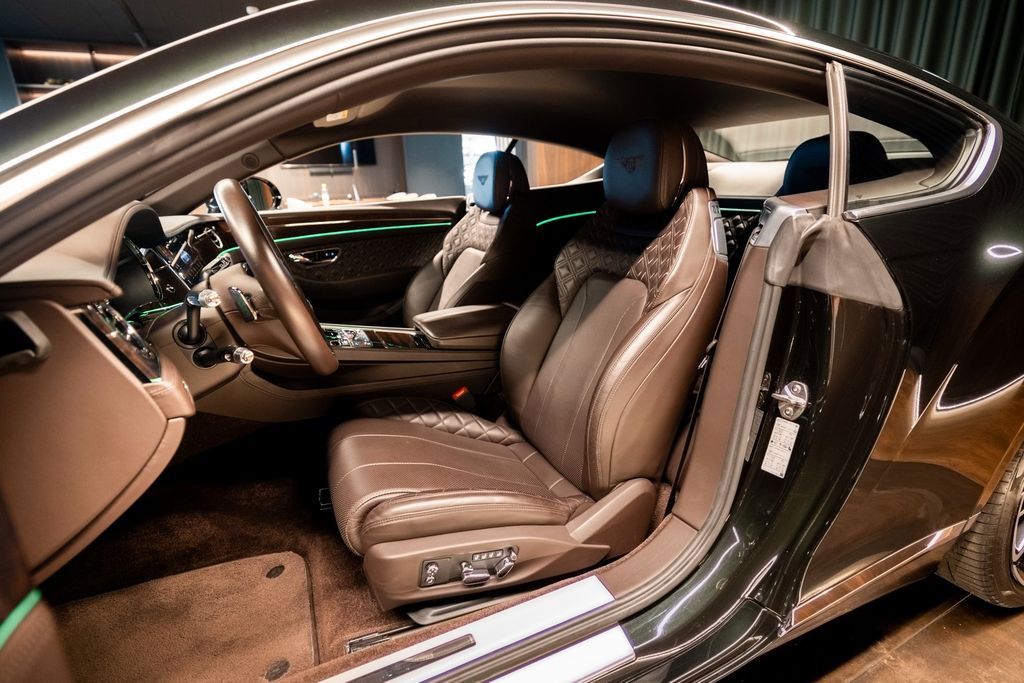 Bentley Continental 2019