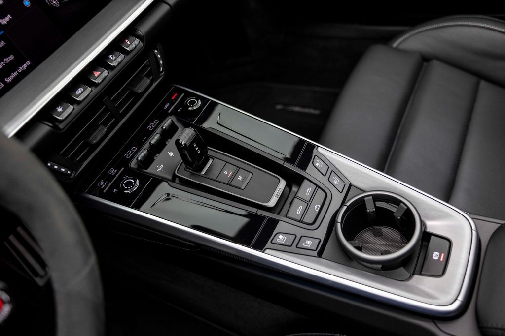 Porsche 992 2024