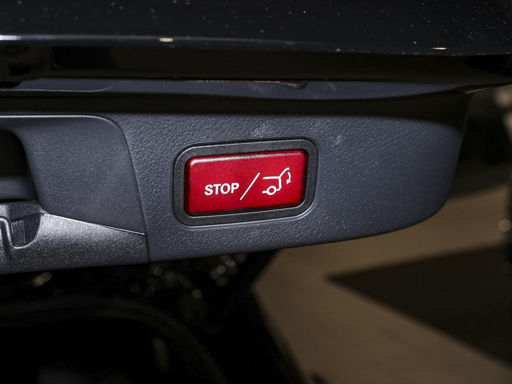 Mercedes-Benz GLA 200 2024