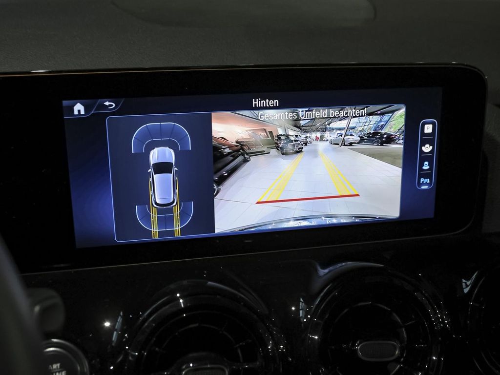 Mercedes-Benz GLA 200 2024