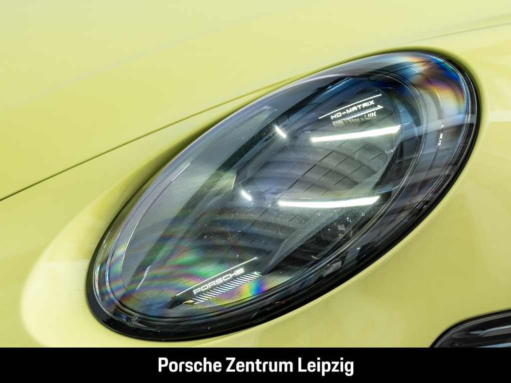 Porsche 992 2025