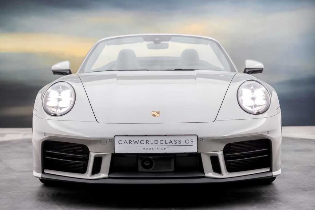 Porsche 992 2024