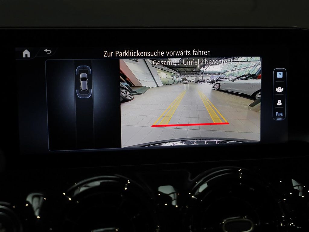 Mercedes-Benz GLA 200 2024