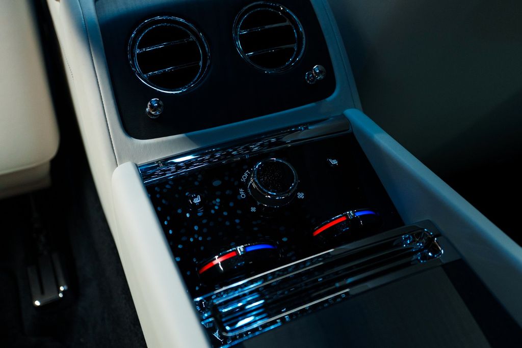 Rolls-Royce Spectre 2025