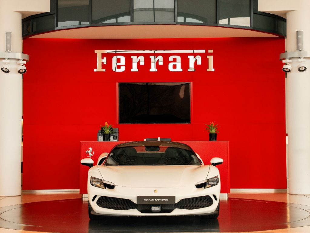 Ferrari 296 GTS 2025