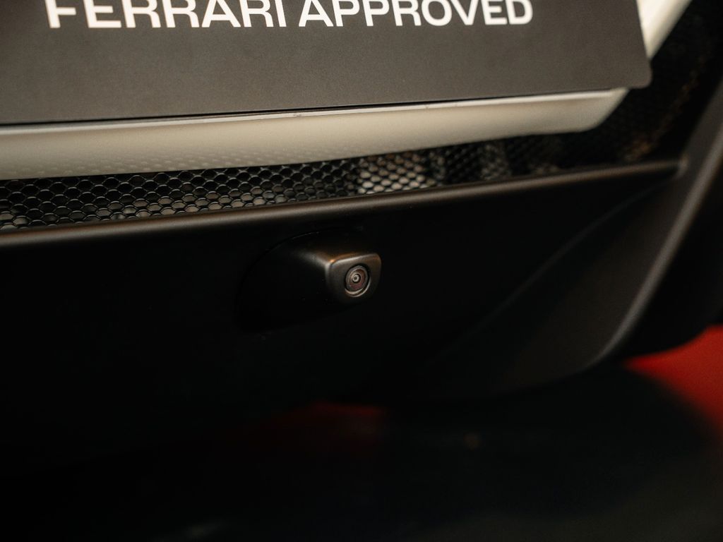 Ferrari 296 GTS 2025