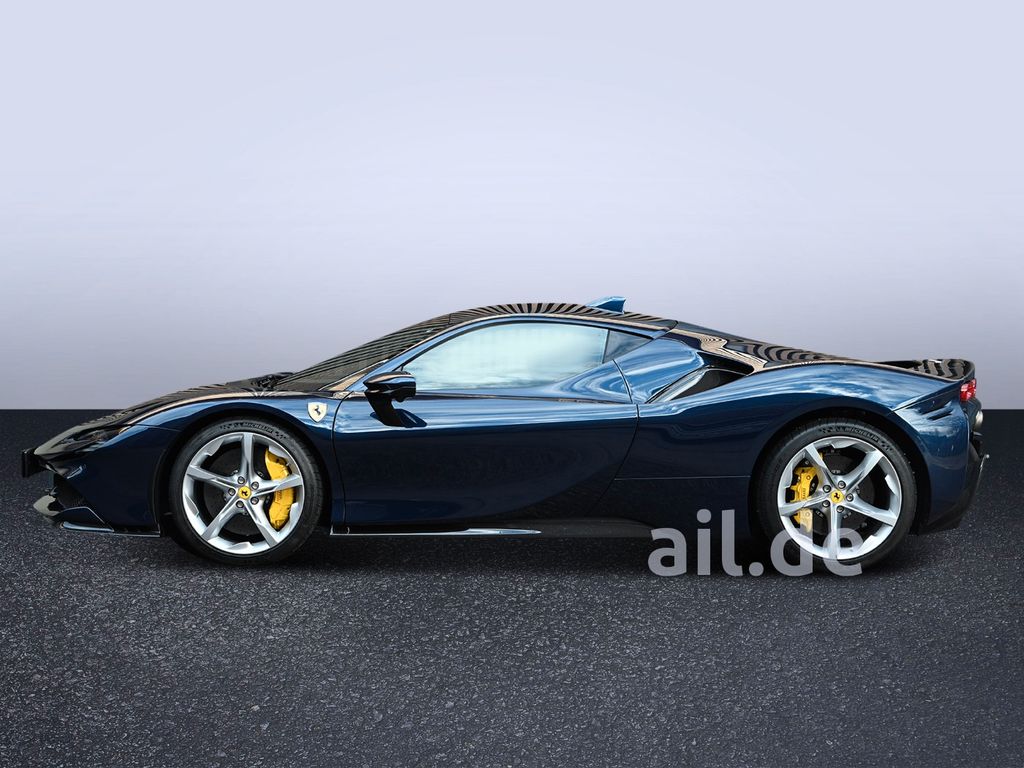 Ferrari SF90 2023