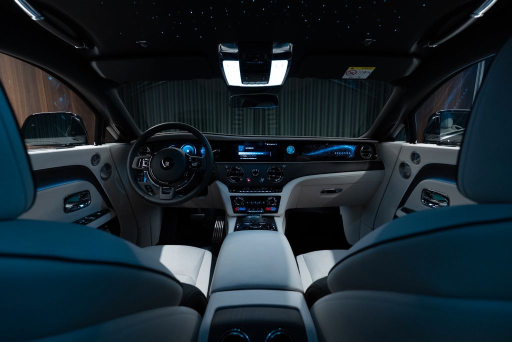 Rolls-Royce Spectre 2025
