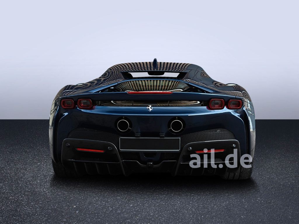 Ferrari SF90 2023