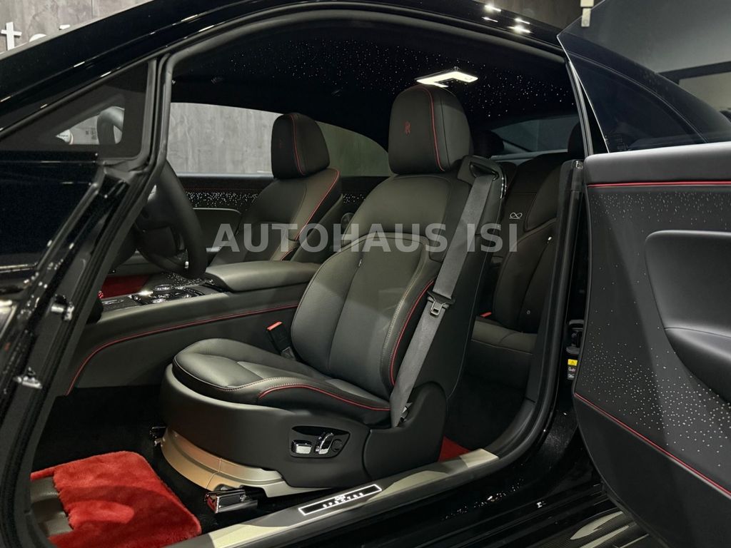 Rolls-Royce Spectre 2025