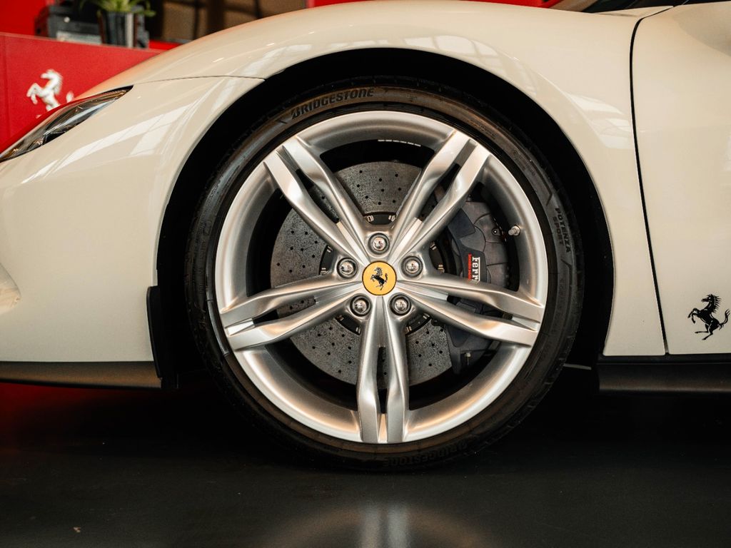 Ferrari 296 GTS 2025