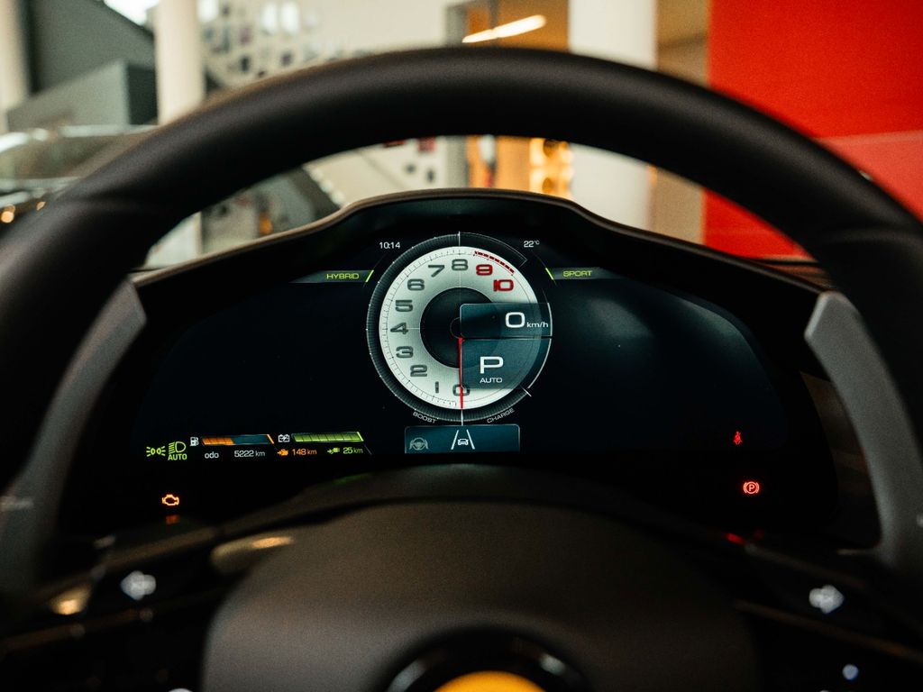 Ferrari 296 GTS 2025