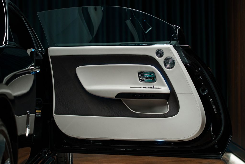 Rolls-Royce Spectre 2025