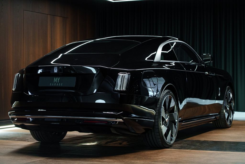 Rolls-Royce Spectre 2025