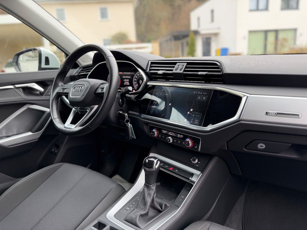 Audi Q3 2021