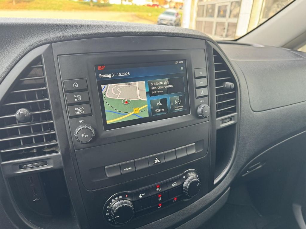 Mercedes-Benz eVito 2021