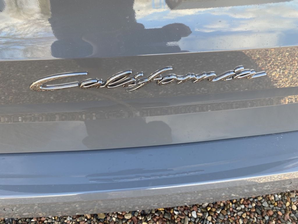 Volkswagen T7 California