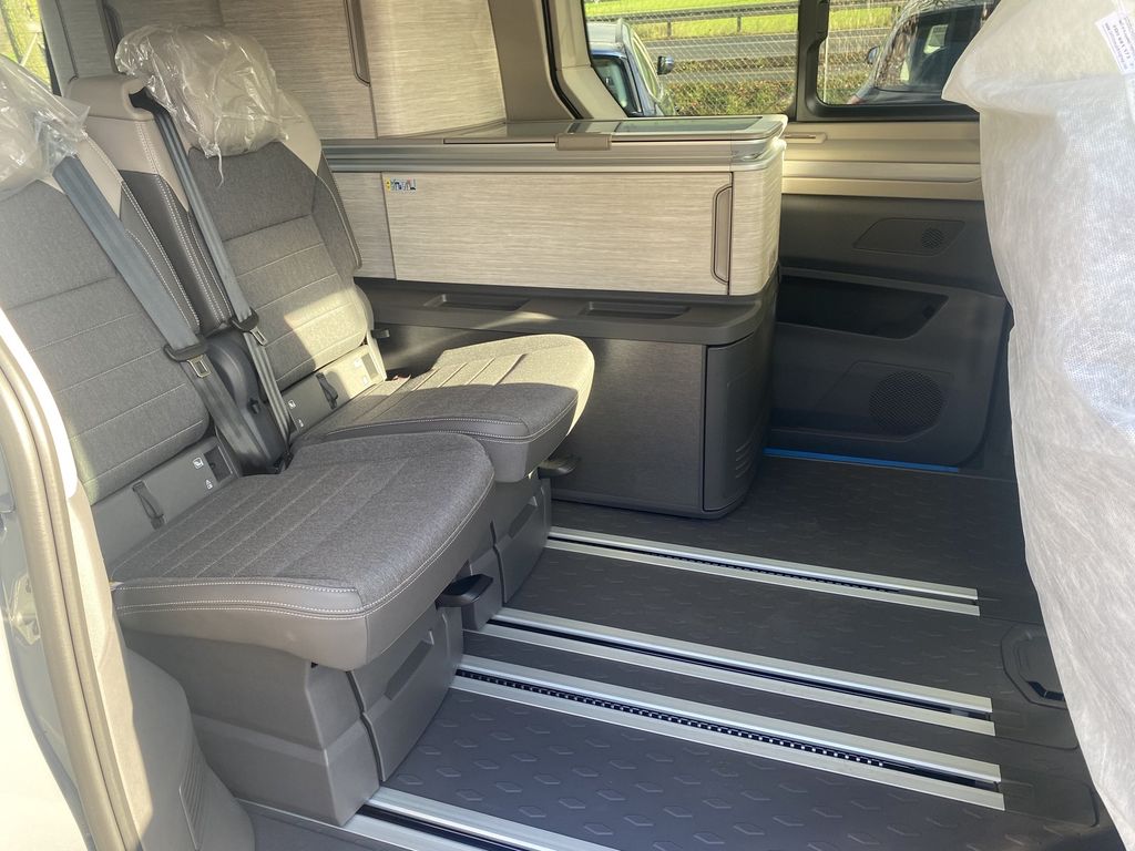 Volkswagen T7 California