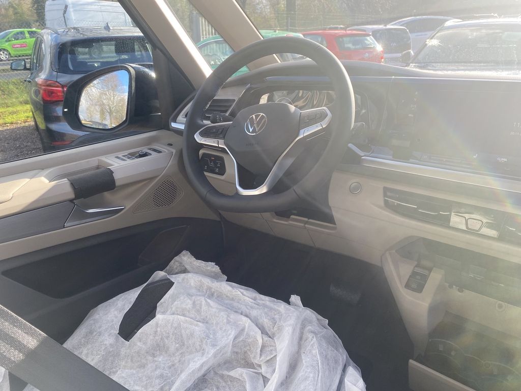 Volkswagen T7 California
