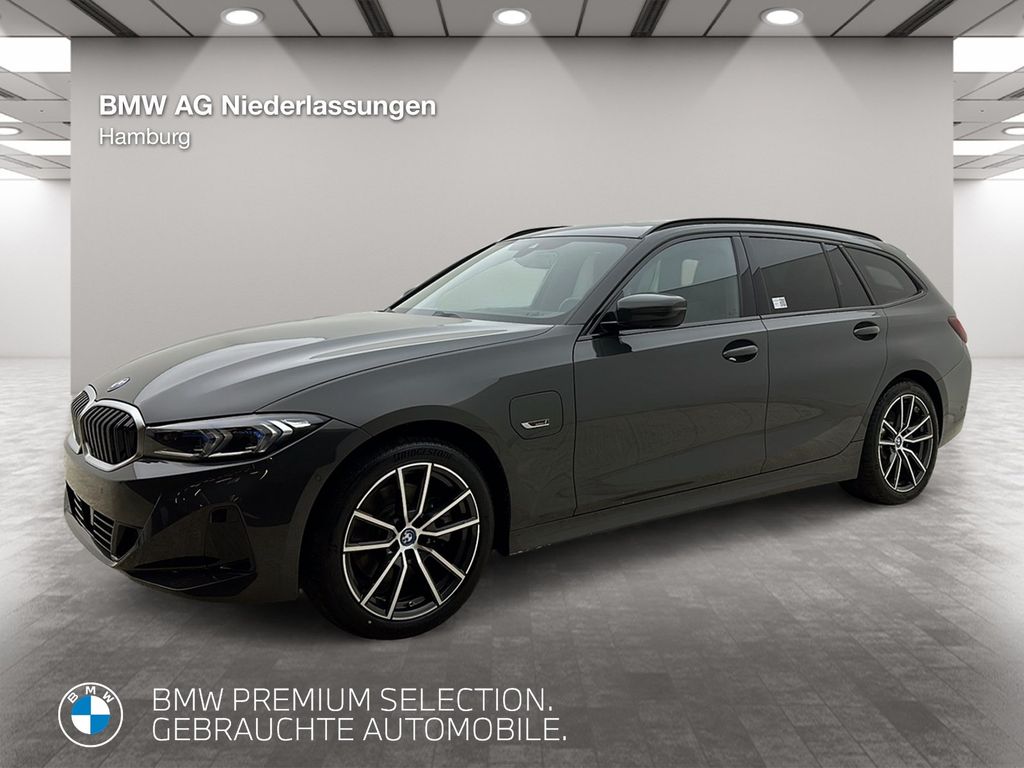 BMW 330 2022