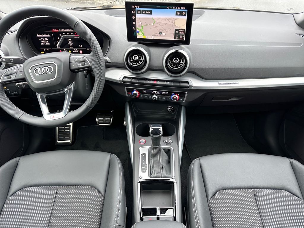 Audi SQ2 2025