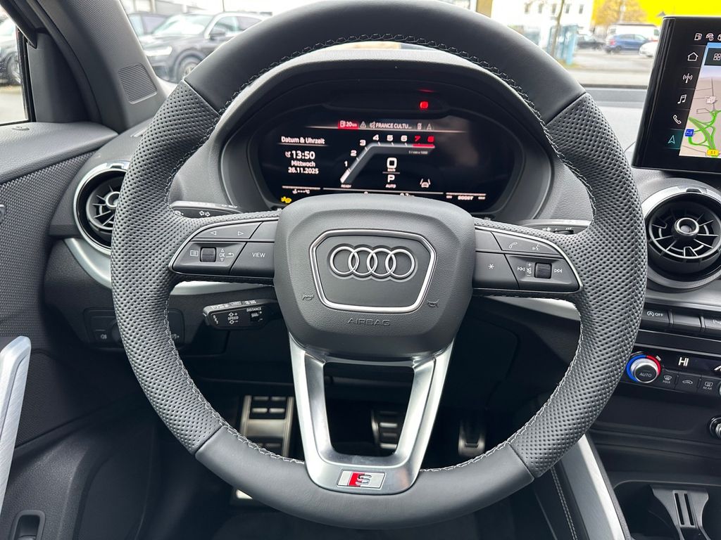 Audi SQ2 2025