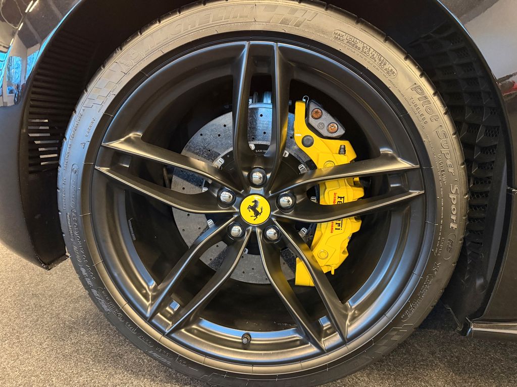 Ferrari 488 GTB 2019