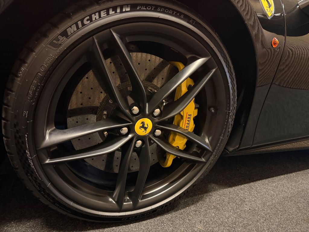 Ferrari 488 GTB 2019