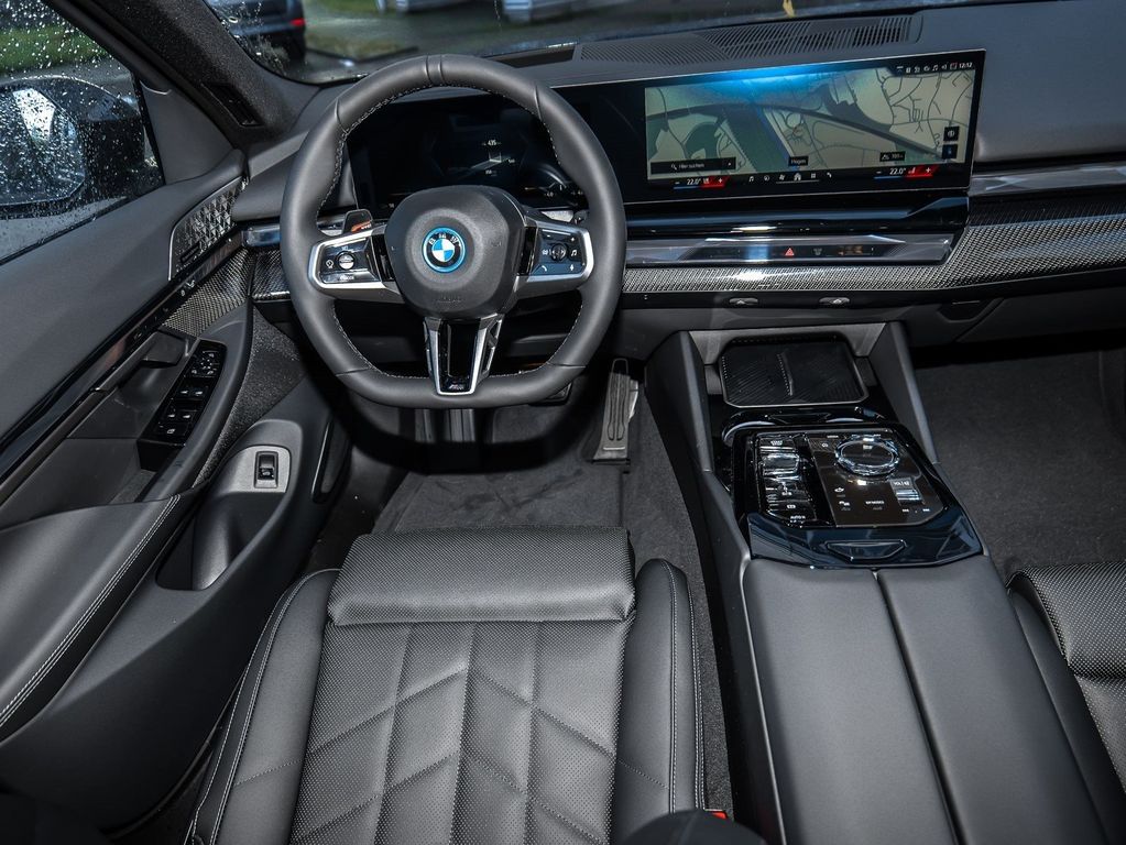 BMW i5 2025