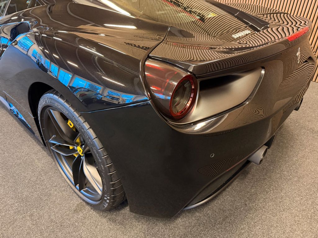 Ferrari 488 GTB 2019