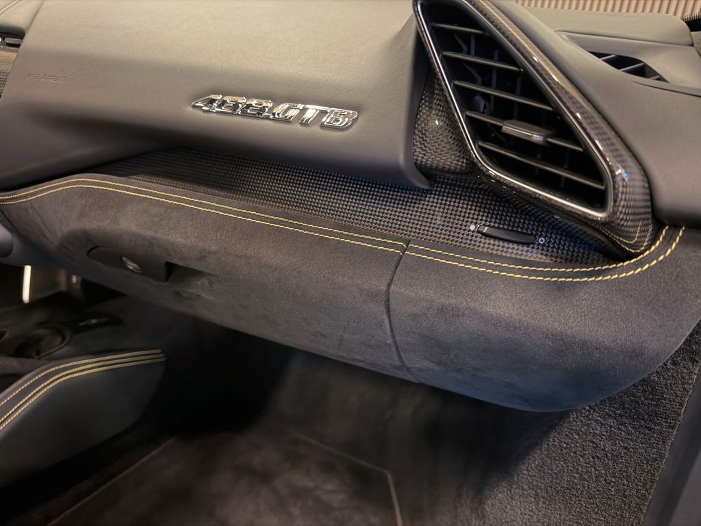 Ferrari 488 GTB 2019