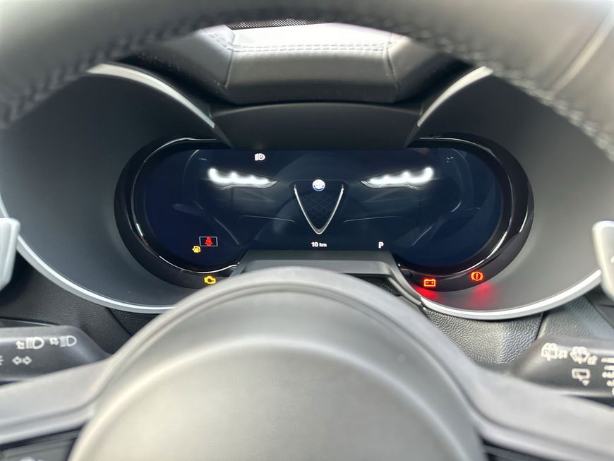 Alfa Romeo Stelvio 2025