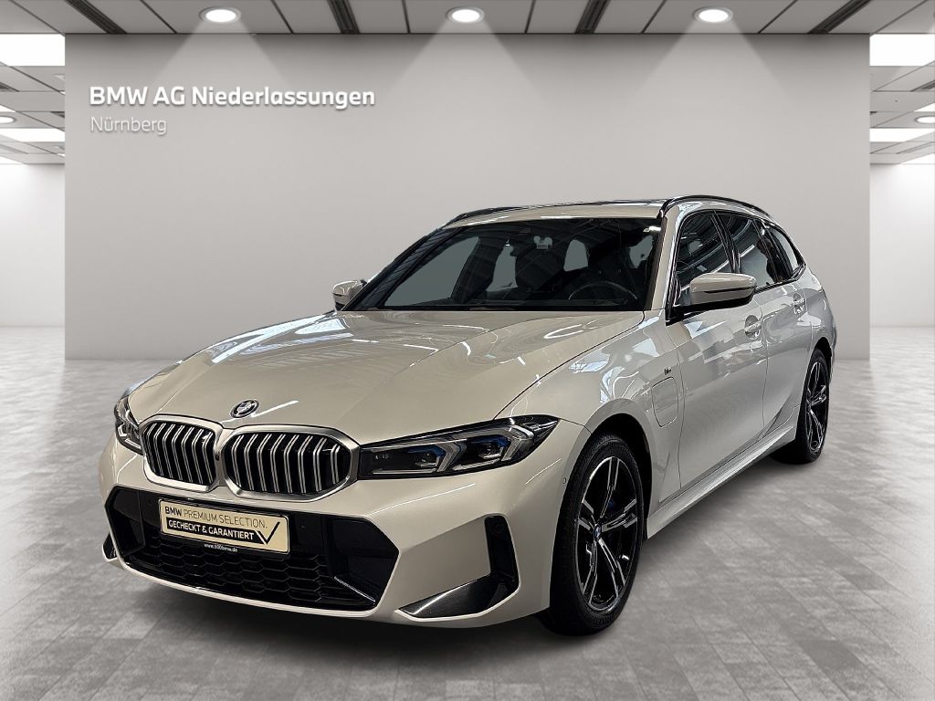 BMW 330 2024