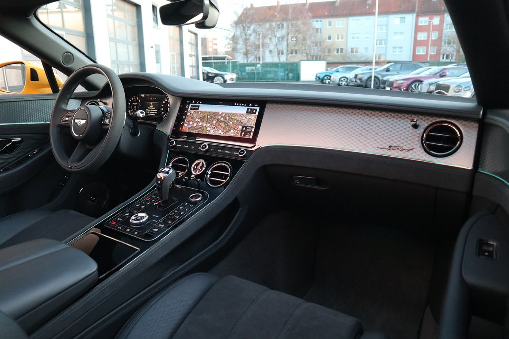 Bentley Continental GTC 2024