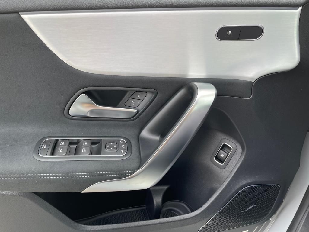 Mercedes-Benz A 250 2025