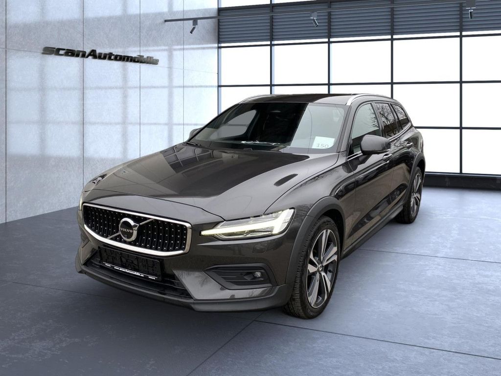 Volvo V60 Cross Country 2023