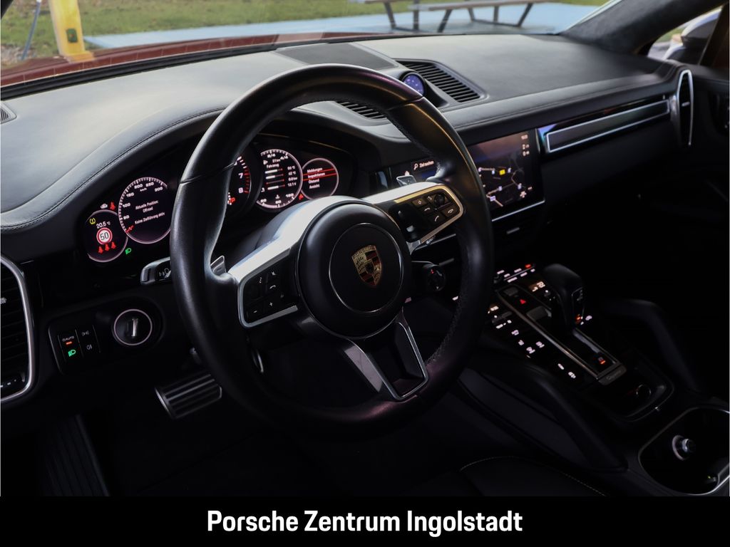 Porsche Cayenne 2022