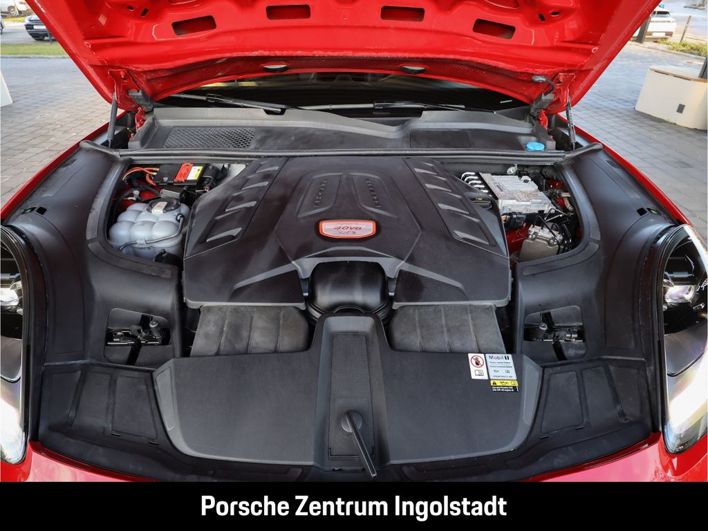 Porsche Cayenne 2022