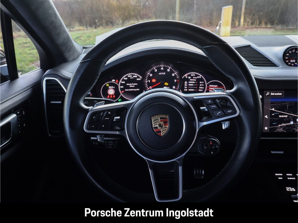Porsche Cayenne 2022